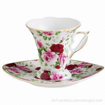Porcelain Cup and Saucer with Heart Shape, FDA, 84/500/EEC and LFGB Standards